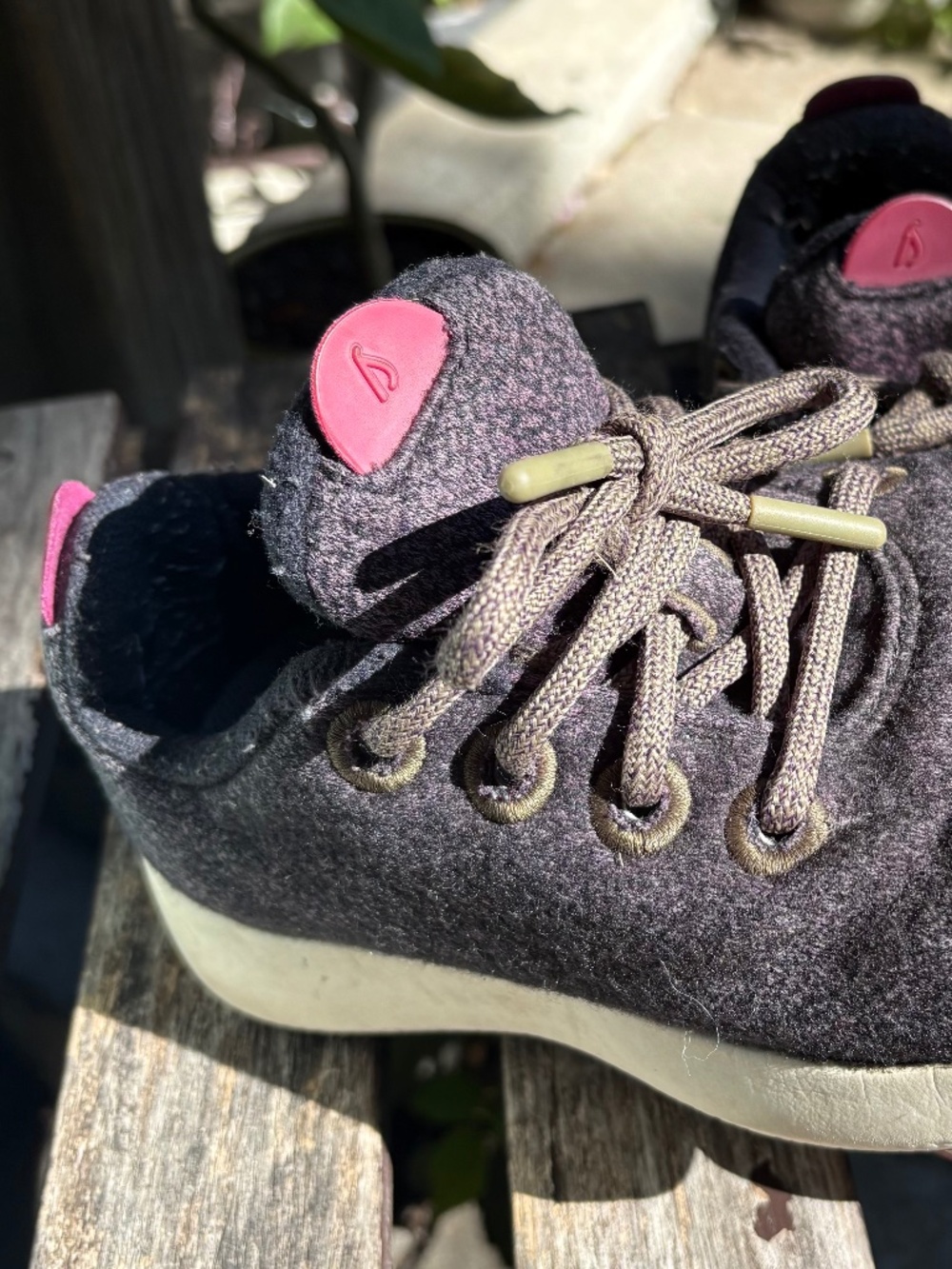 Allbirds Wool Runner Mizzles – Nebula Dark Purple/Black – Warm & Cozy Size 7